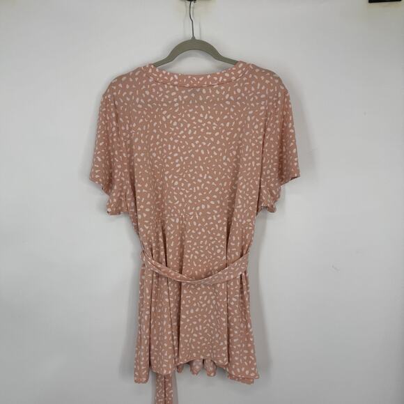 Torrid 3X Knit Crepe Wrap Peplum Top Peach Dotted Short sleeves belted Babydoll - Picture 3 of 7
